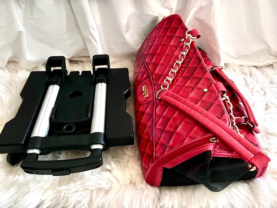 ペットキャリーバッグ　キャスター付き　完売品