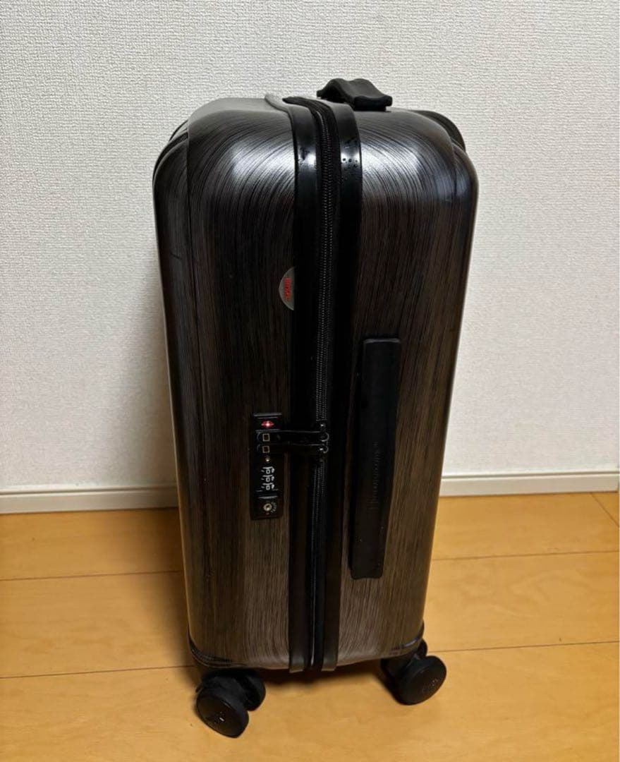 NATIONAL GEOGRAPHIC キャリーケース シルバー