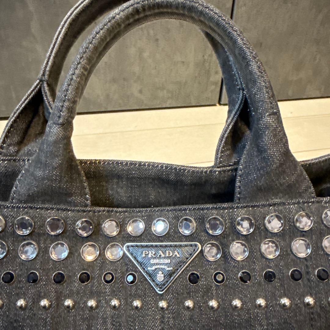 PRADA スタッズ付きデニムハンドバッグ　カナパ