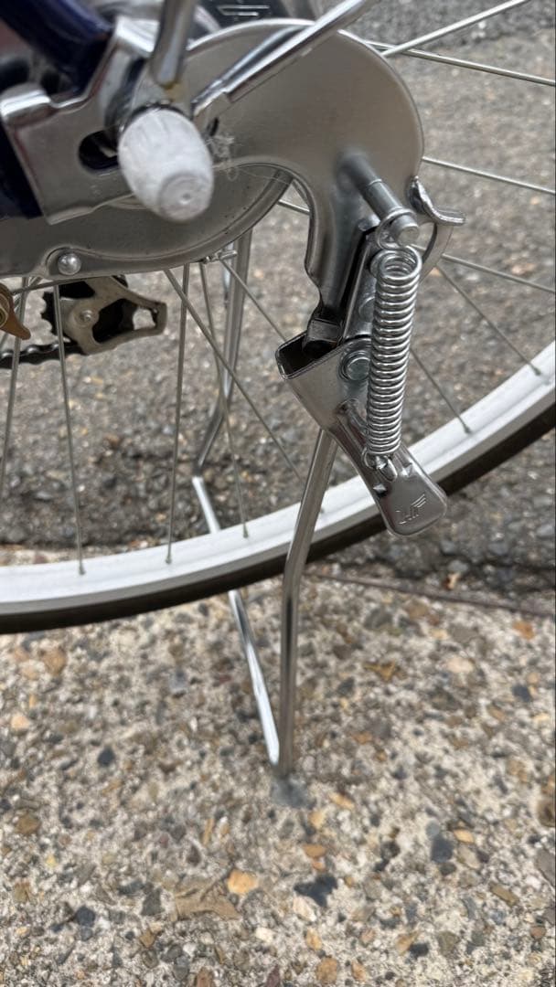 シティサイクル ネイビー 6段変速 前バスケット付き