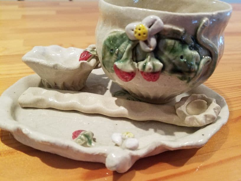 イチゴモチーフコーヒーカップ