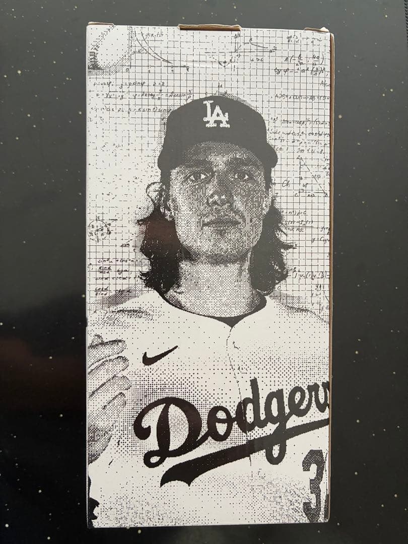 タイラー・グラスノウ　ボブルヘッド　9月18日配布　ドジャース　LA