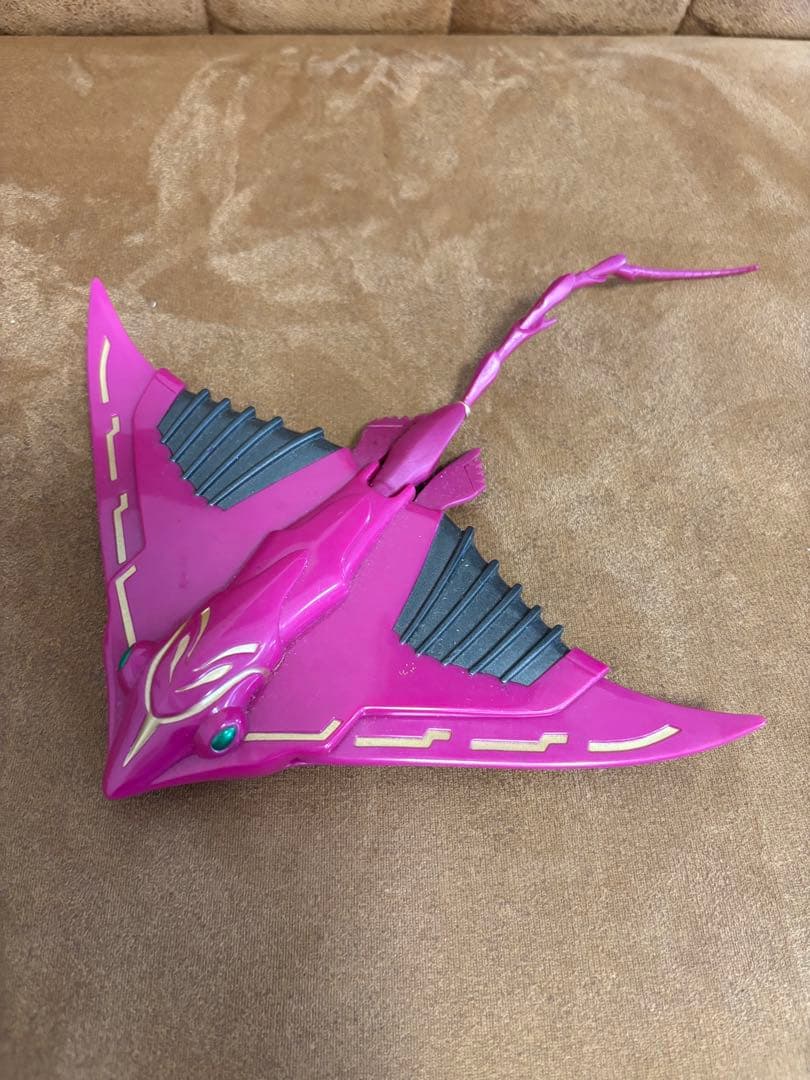 仮面ライダー龍騎　ミラーモンスター　フィギュア