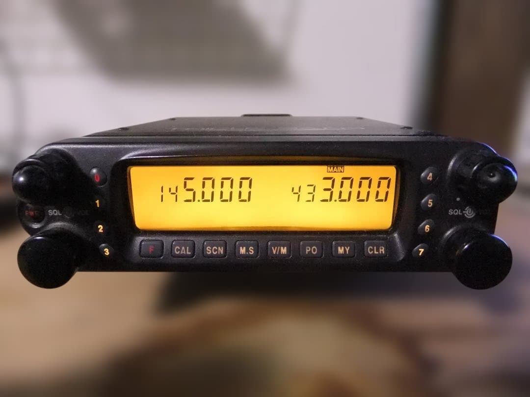 ☆スタンダード　50/144/430MHz帯モービル機　C5900B（現状渡し）