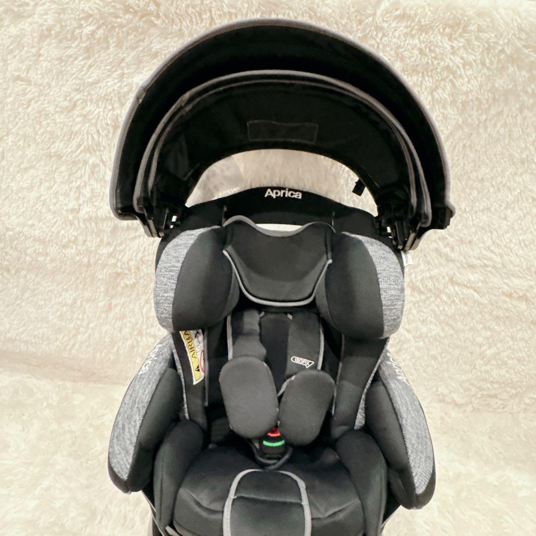 【クリーニング済】Apricaフラディア グロウ ISOFIX ブラックストーン