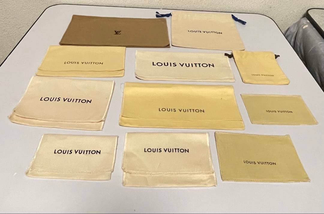 ヴィトン　LOUIS VUITTON 箱　ショッパー　袋　ラッピング