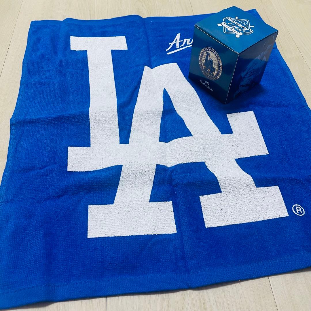 【新品未開封】ドジャース　フリーマン　ワールドチャンピオンリング & タオル