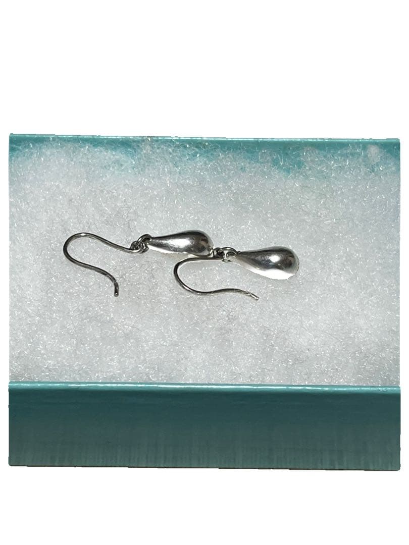 Tiffany ティアドロップ　エルサペレッティ　ピアス