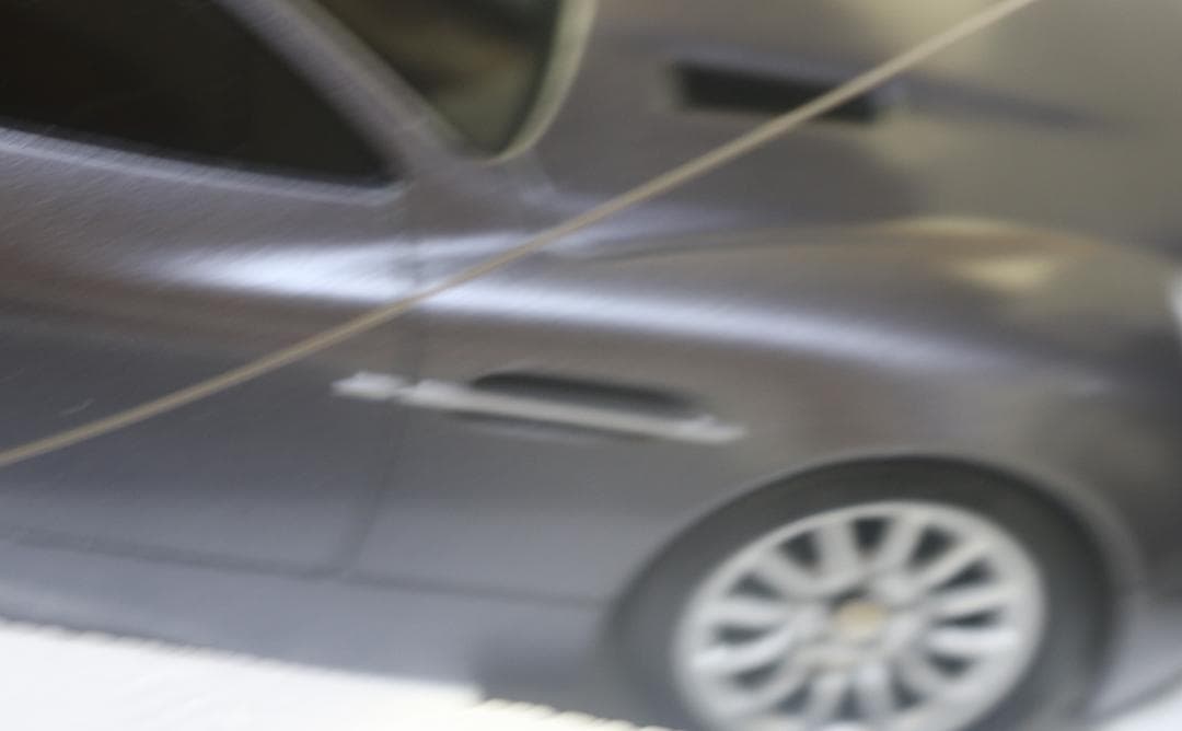 貴重ニッコー製００７／ダイ・アナザー・デー　アストンマーチンｖ１２バァンキッシュ