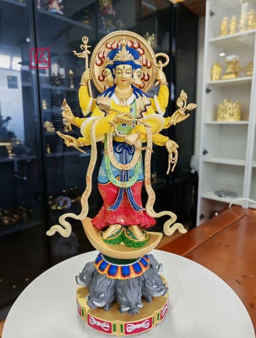 【修縁堂】古美術品 細工 三面仏菩薩 辟邪 開運 工芸品 置物