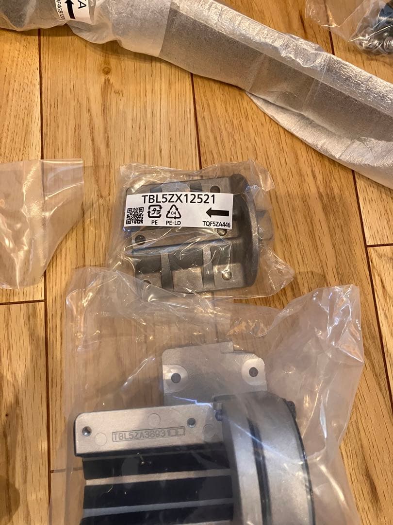 未使用 新品 パナソニック  テレビ スタンド 金具 ポール 固定金具 セット