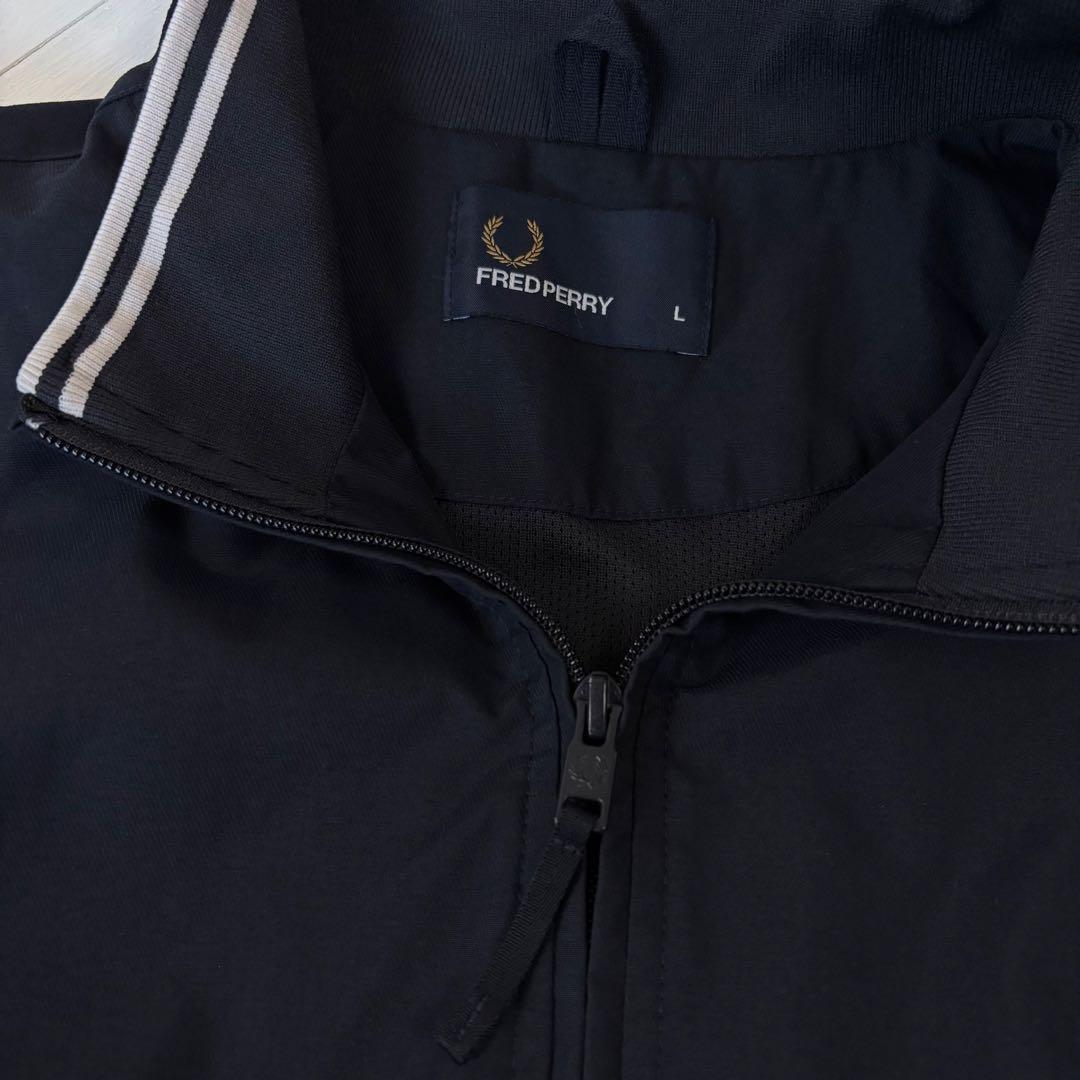 フレッドペリー　ナイロンジャケット　ワンポイントロゴ　Lサイズ　ネイビー　古着