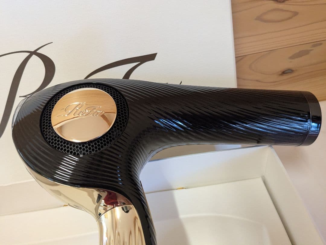 【美品】MTG Refa リファ ビューテック ドライヤーRE-AB03A