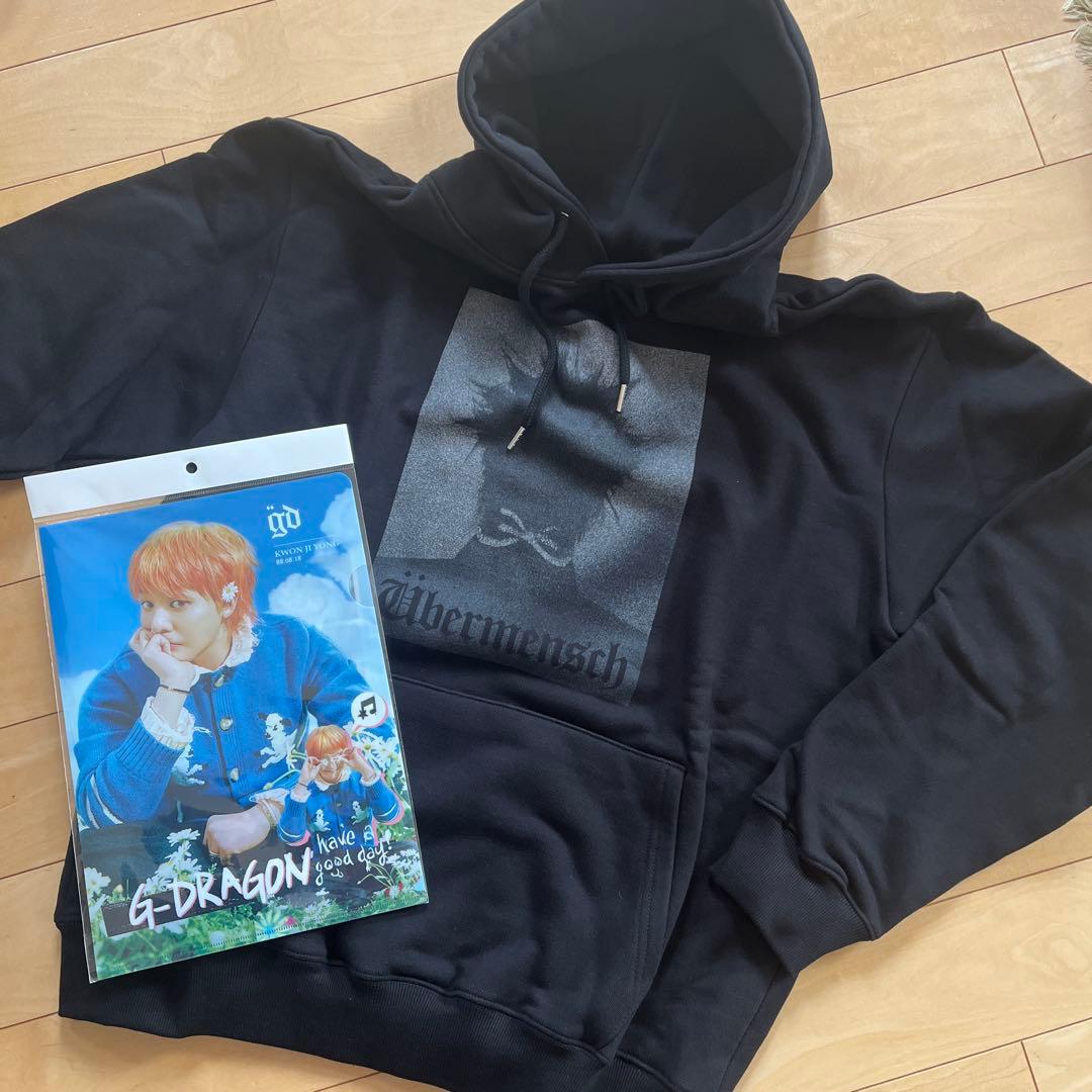 G DRAGON Ubermensch ブラックフーディ