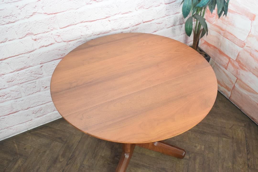 アーリータイムスアルファ エテルノ ウォールナット無垢材 ラウンドテーブル