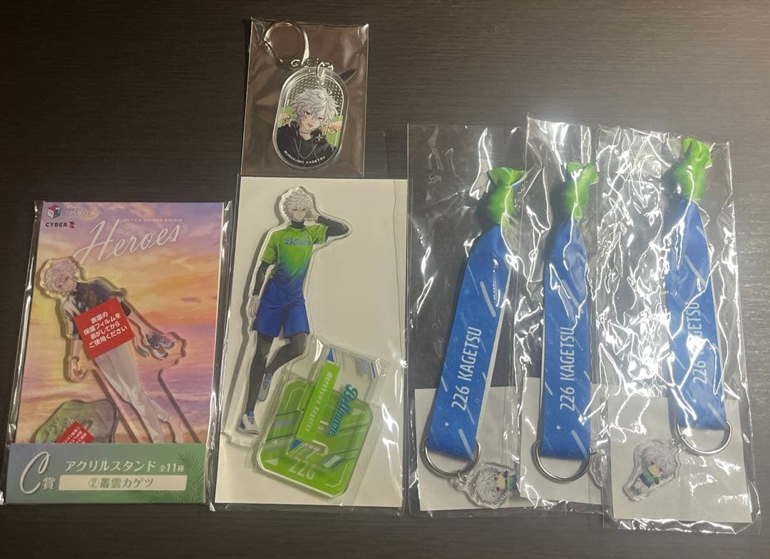 叢雲カゲツ 缶バッジ アクリルスタンド クリアファイル