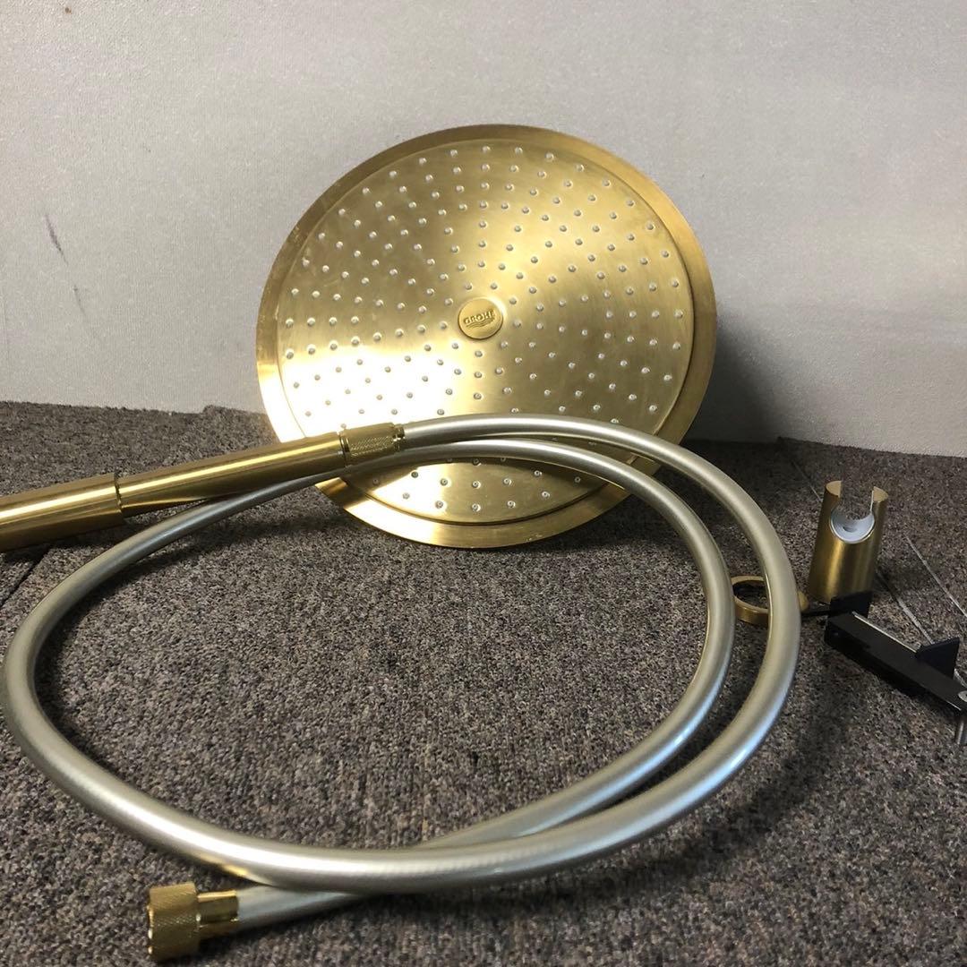 C73レア品✨ 金属製円形シャワーヘッド ドット模様 ゴールド