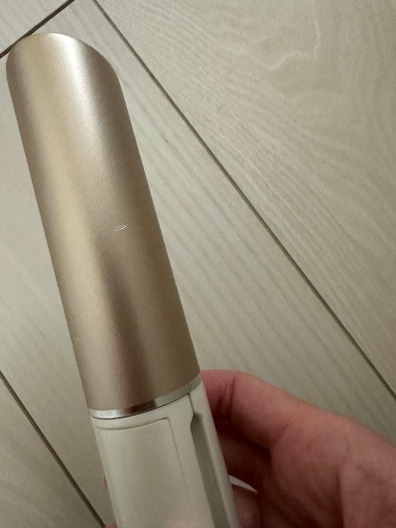 【美品・値下可】絹女 KINUJO リップアイロン コードレス　ヘアアイロン