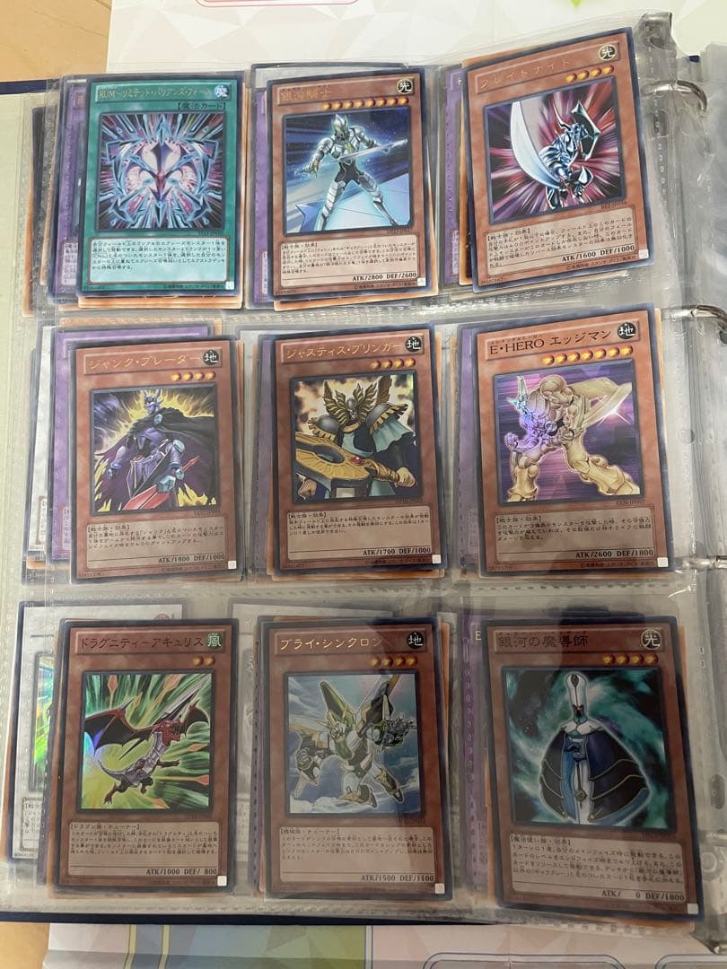 遊戯王　まとめ売り144枚　引退品　掘り出し物　ホロ　レリーフ