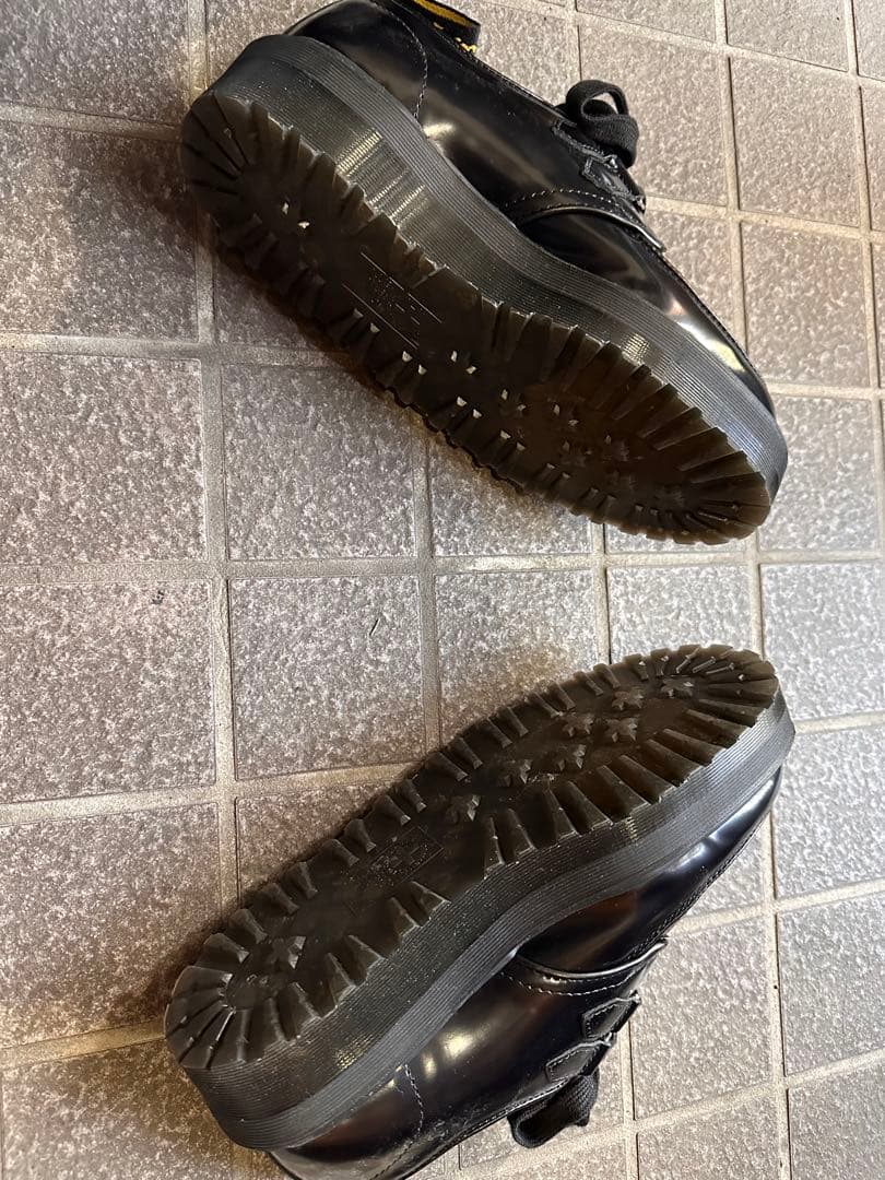 も*ー様 黒 厚底靴 ボードソール　Dr.Martin