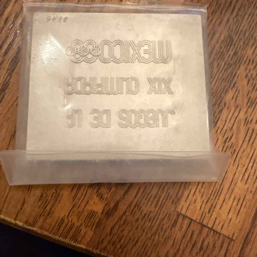 メキシコオリンピック　銀と銅の記念メダルセット