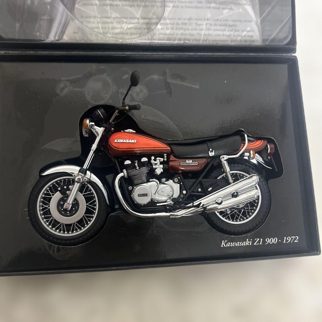 オートバイ・バイク MINICHAMPS Kawasaki Z1 900 1972 1:12