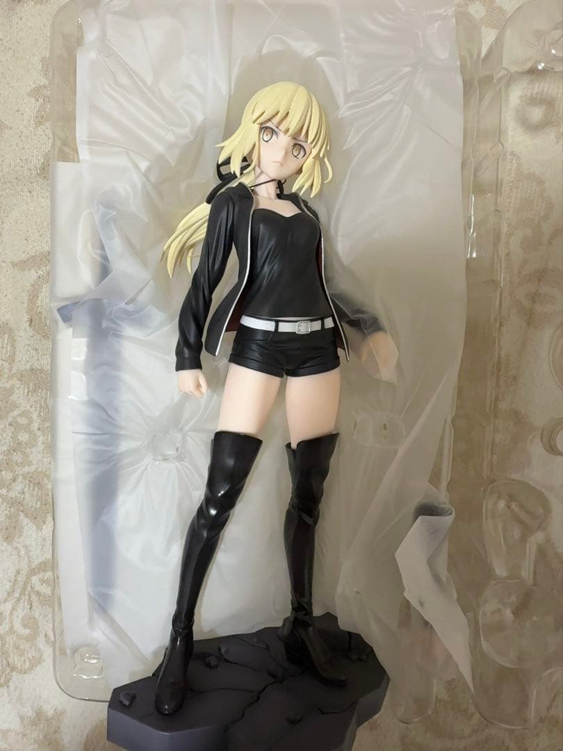 セイバーオルタ　フィギュア　コトブキヤ　開封品