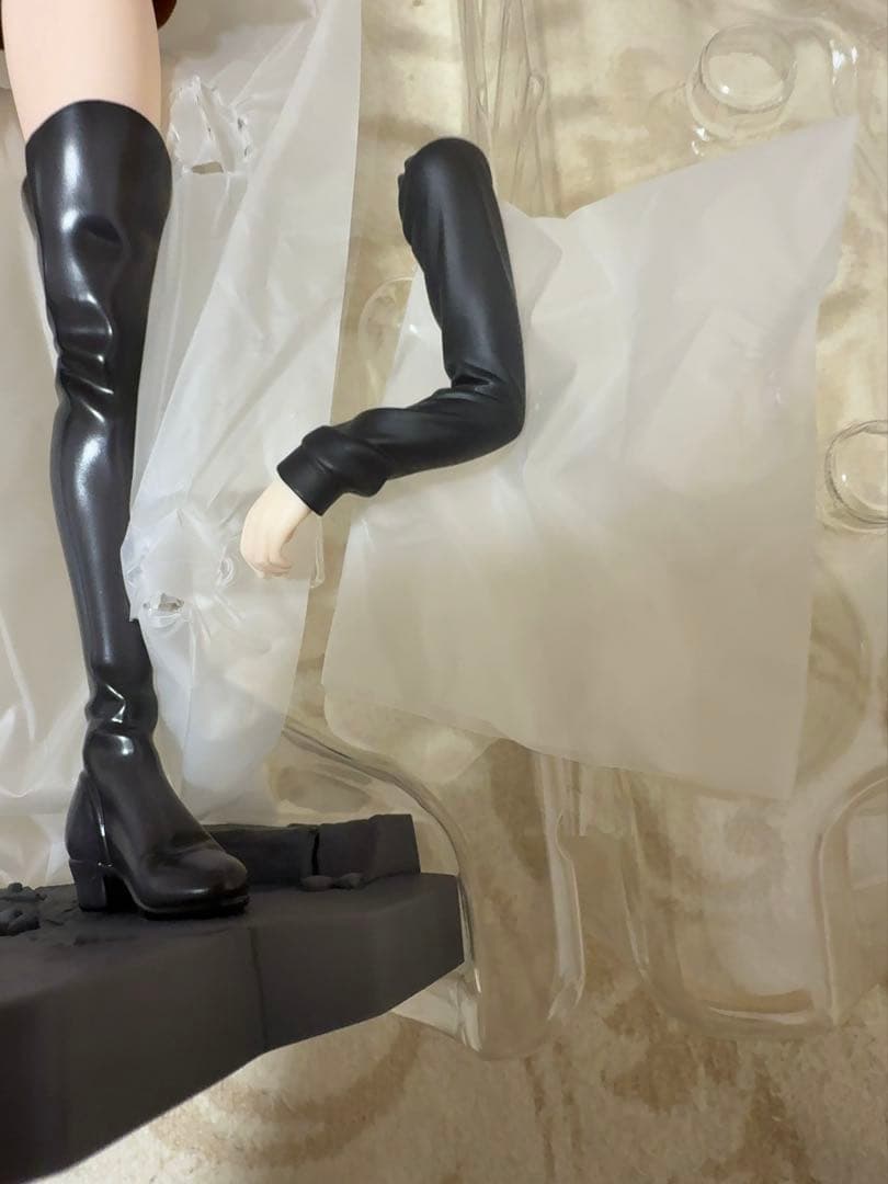 セイバーオルタ　フィギュア　コトブキヤ　開封品