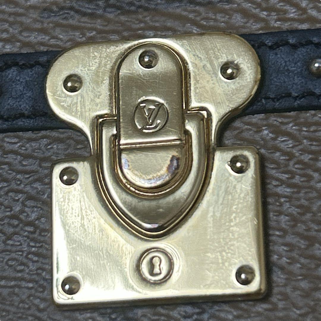 ルイヴィトン iPhoneケース X XS アイトランク モノグラム