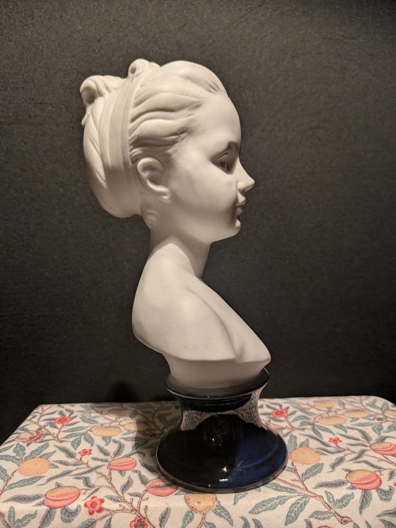 ホワイトビスク　pucci（プッチ）【 ルイーズ・ブロンニャール 】胸像