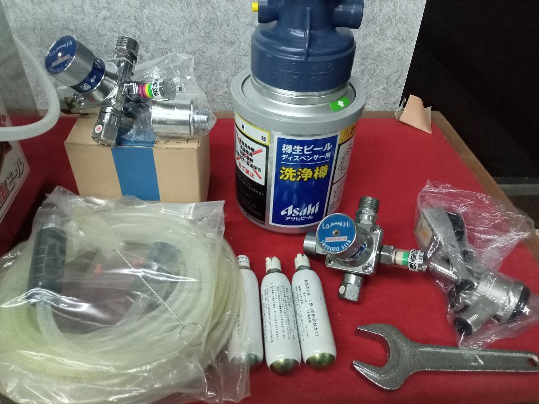 ニットク　氷冷式ビールサーバー　 予備品多数　ミニガス3本付き