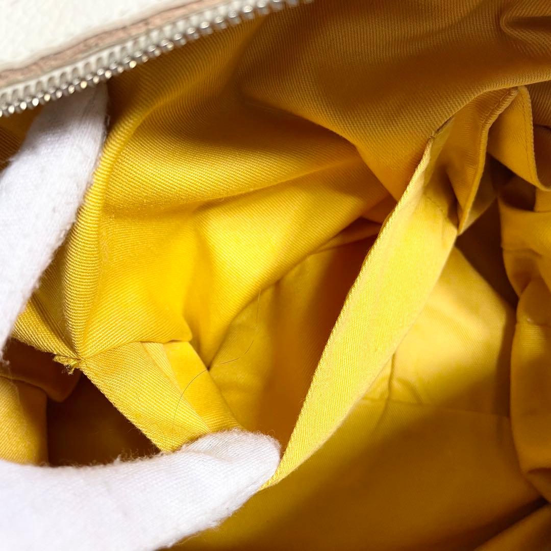 フェラガモ ボストンバッグ レザー ガンチーニ 金具 ロゴ 大容量 多機能