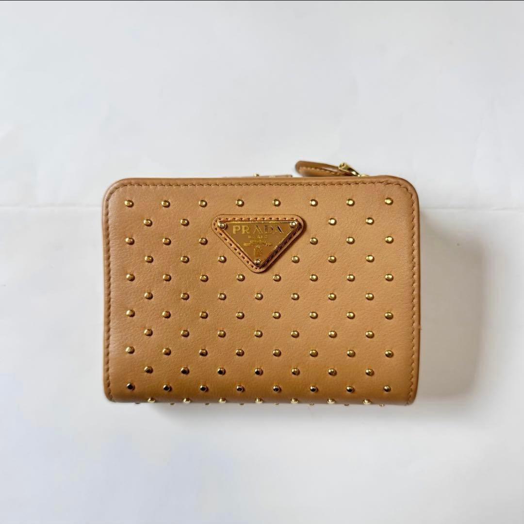 極美品 PRADA プラダ 財布 キャメル ホリデー限定 2つ折り財布