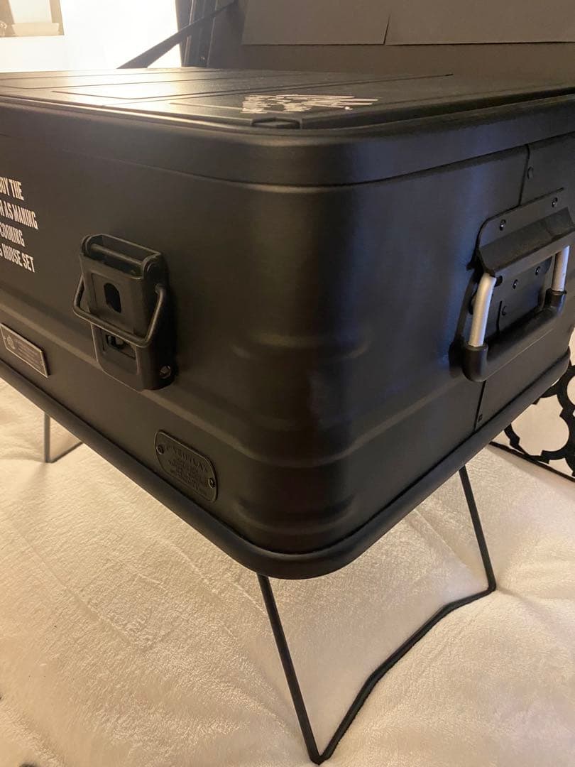 ヴェントラクス　アルミコンテナ　パンドラ　46L ブラック