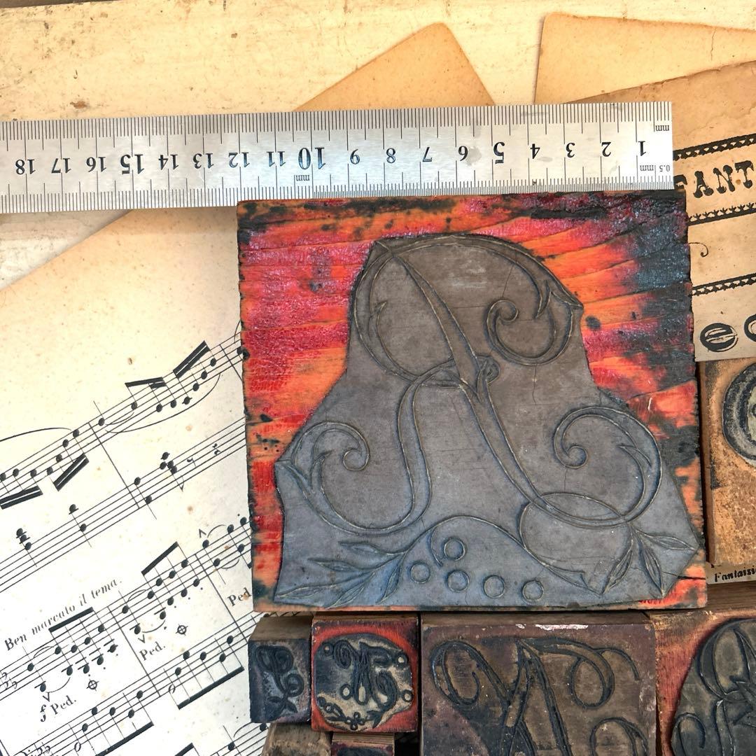 フランスアンティークスタンプ28個セット