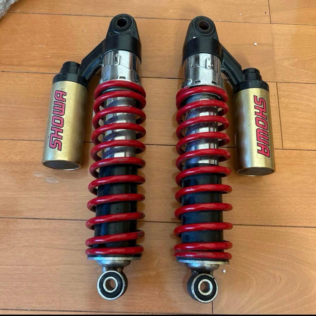 バリオス2SHOWA ダブルショックサスペンション 赤黒