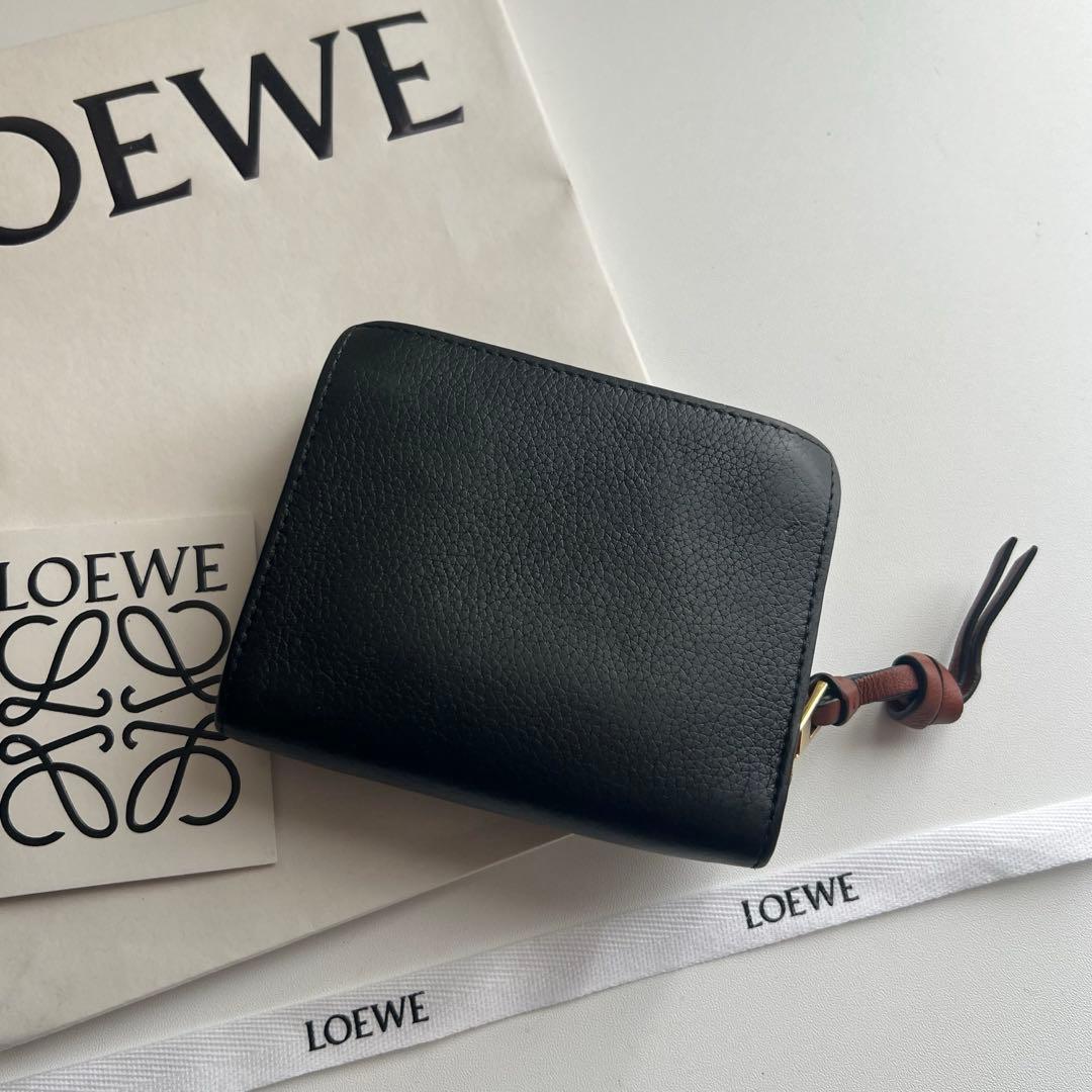 49 美品 LOEWE ロエベ 2つ折り財布