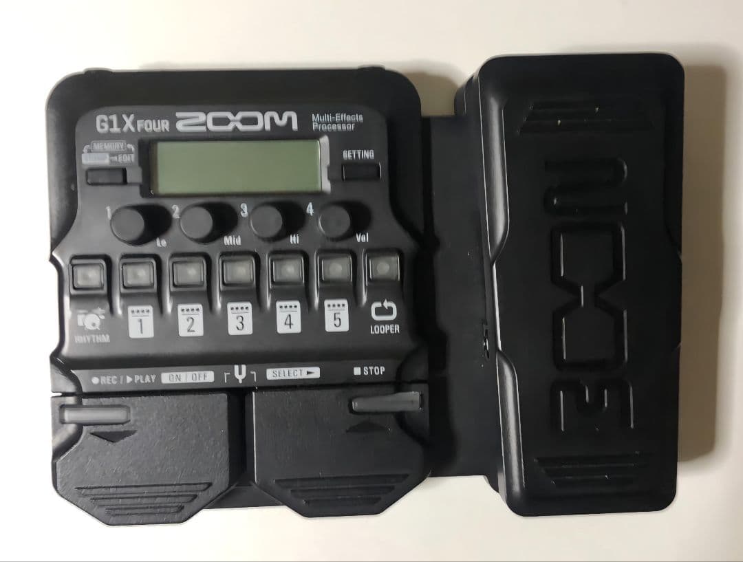 【美品】ZOOM G1X FOUR マルチエフェクター 純正アダプター付き