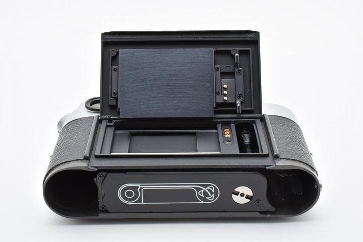 50285E ほぼ未使用!新品級美品! LEICA M6 0.72 ライカ 純正