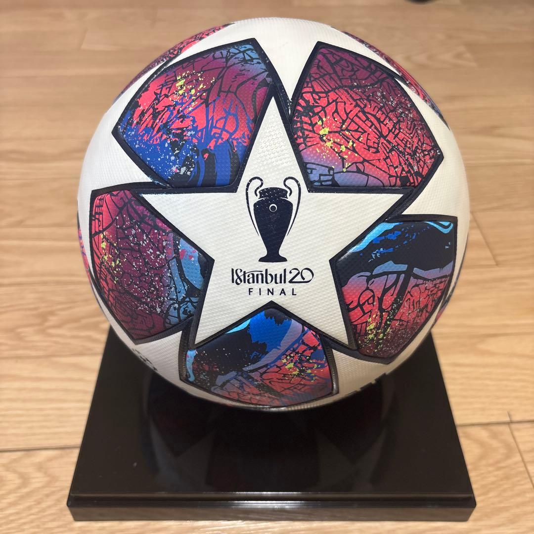 サッカーボール　チャンピオンズリーグ　公式球 5号球　フィナーレ