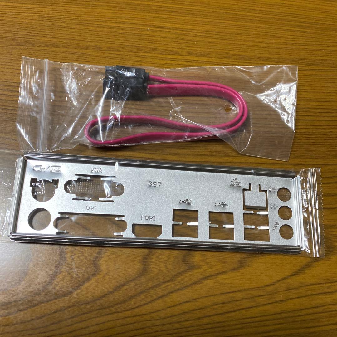 フジミ模型の1/700スケール　日本海軍航空母艦 翔鶴のプラモデルキット