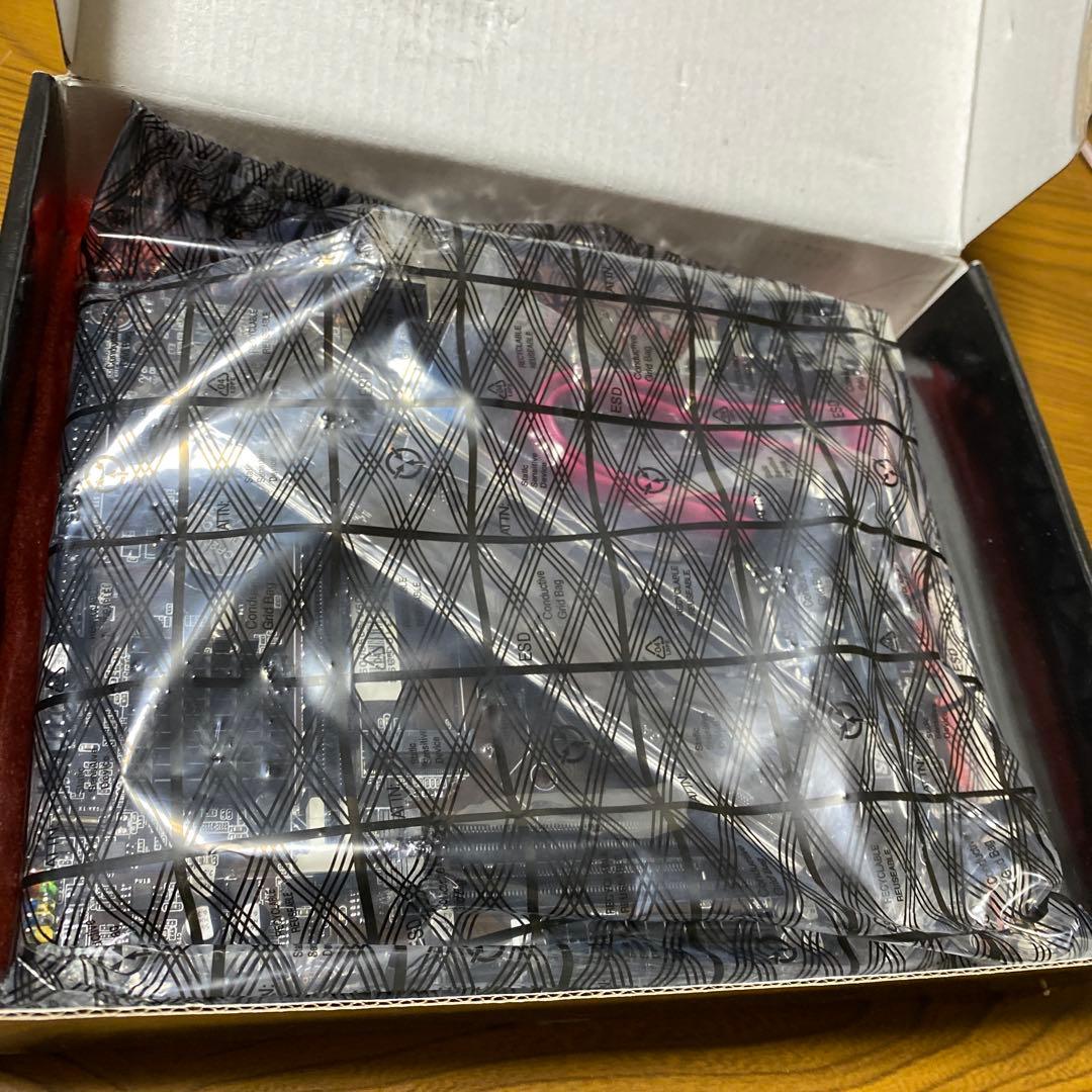 フジミ模型の1/700スケール　日本海軍航空母艦 翔鶴のプラモデルキット