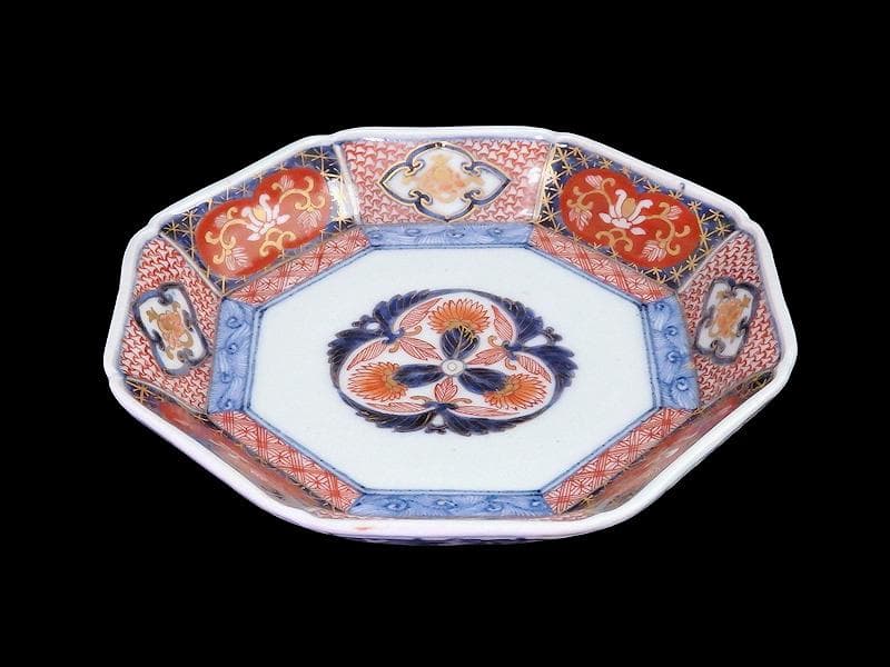 古伊万里　金襴手　毘沙門亀甲紋に花の図　八角６寸皿　江戸期N934AS-CYw