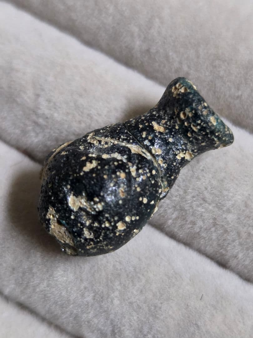 006　ビーズ　トンボ玉　容器玉　小さなガラス壺　！