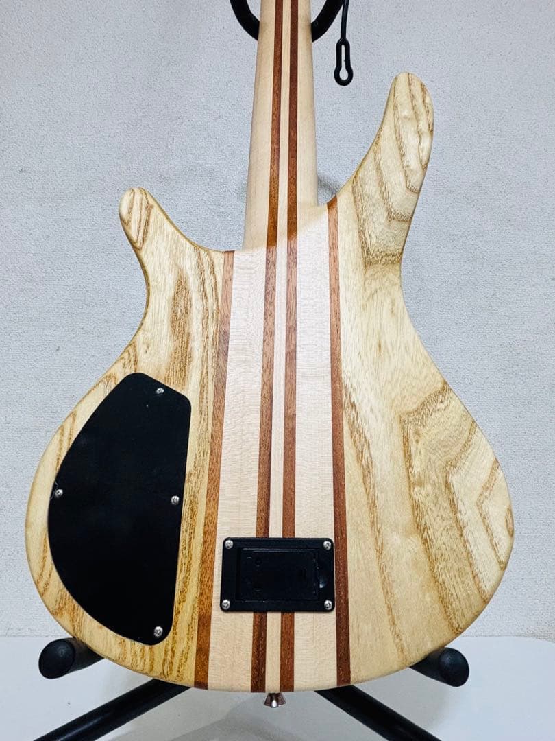 bullfighter 5弦ベースアクティブPU おまけつき！ ほぼ新品！