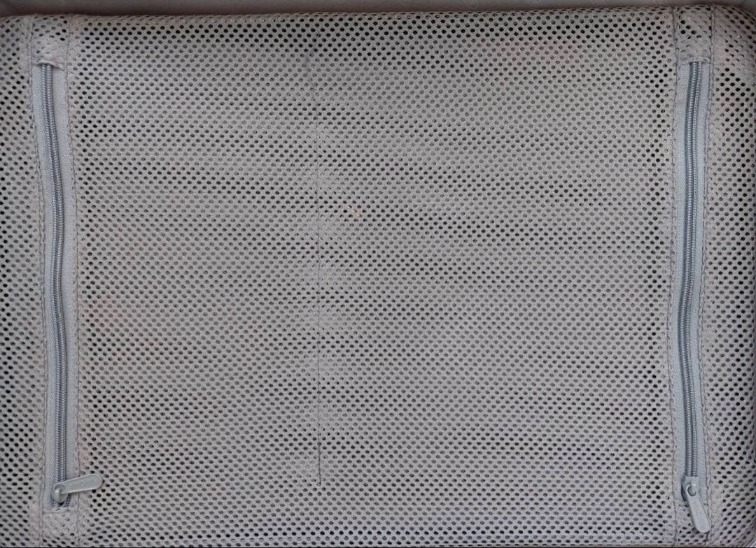 RIMOWA ブラックキャリーケース 中型