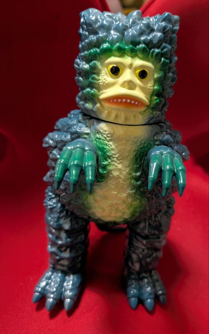 安楽安作 メディコムトイ　ガラモン