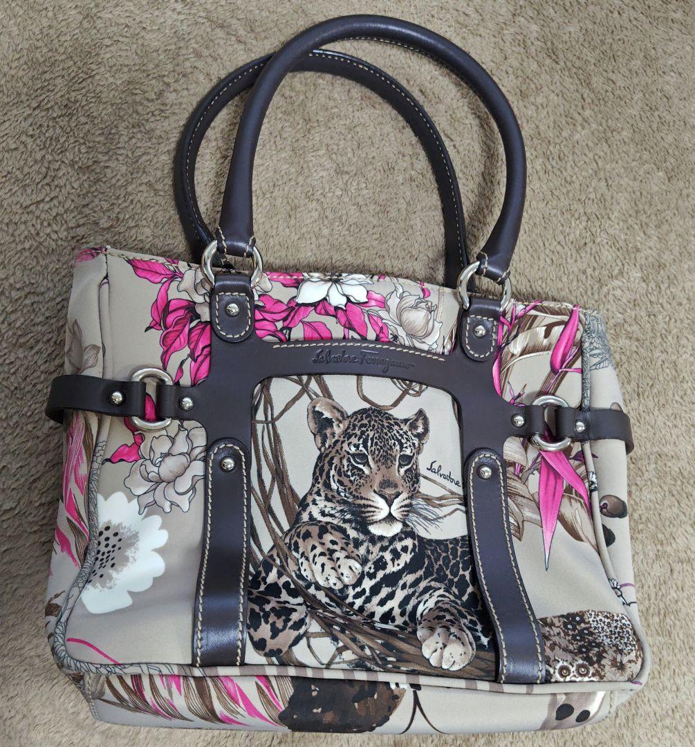 Salvatore Ferragamo ハンドバッグ トートバッグ