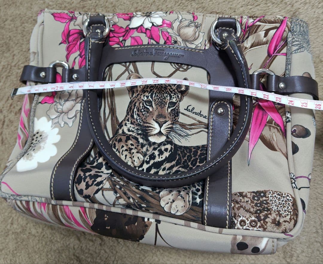 Salvatore Ferragamo ハンドバッグ トートバッグ