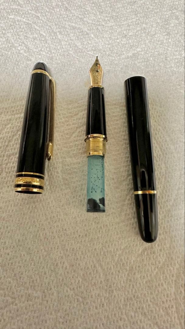 Mont Blanc 万年筆 金色装飾